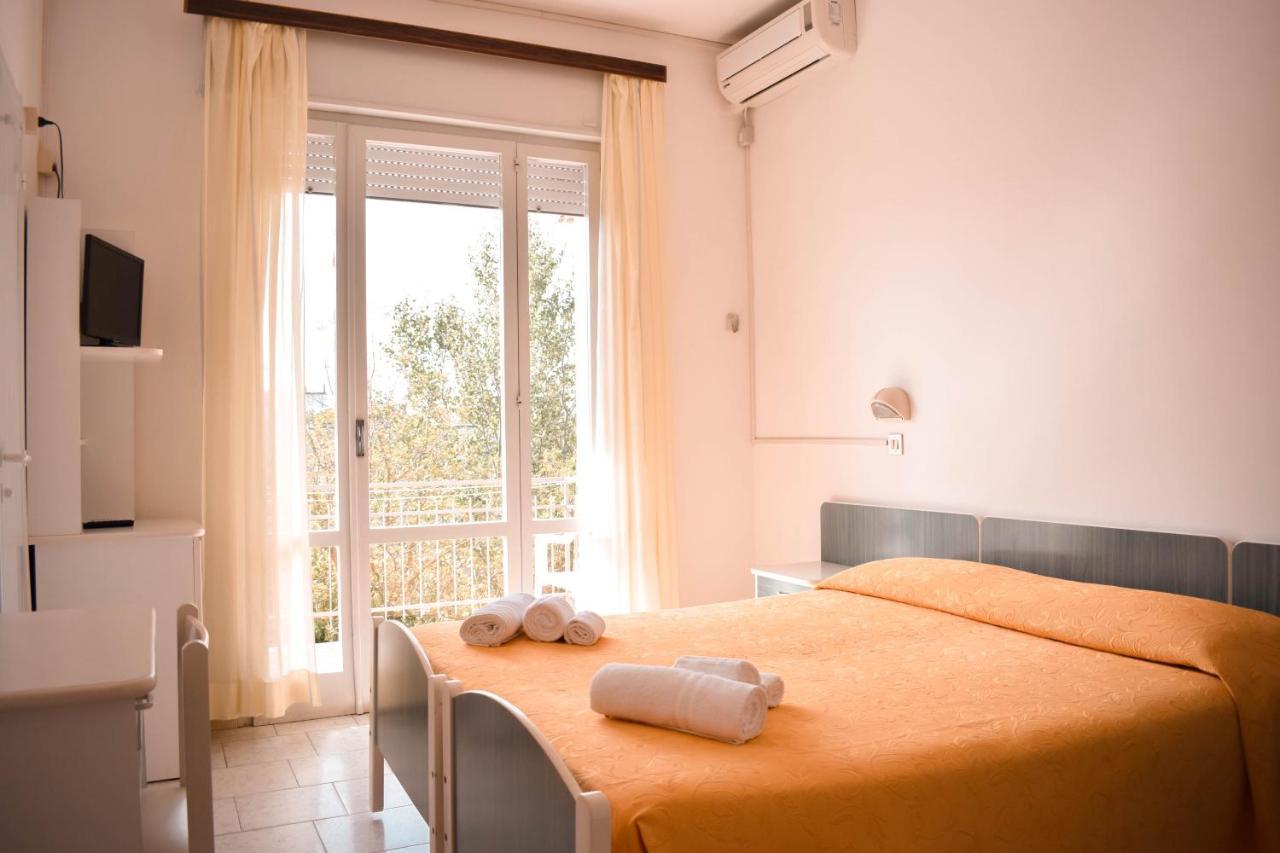 Hotel Zeus Cervia Ngoại thất bức ảnh